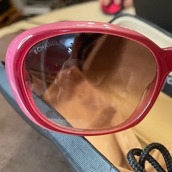 CHANEL Adorable Pink Floral Accent Sunglasses - Picture 8 of 11